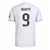 Maillot de football Réplique Real Madrid Kylian Mbappe #9 Domicile 2025-26 Manche Courte