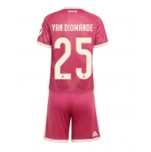 Maillot de football Réplique Real Madrid Yan Diomande #25 Troisième Enfant 2026-27 Manche Courte (+ Pantalon court)