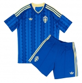 Maillot de football Réplique Sweden Extérieur Enfant Mondial 2026 Manche Courte (+ Pantalon court)