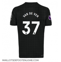 Maillot de football Réplique Tottenham Hotspur Micky van de Ven #37 Extérieur 2025-26 Manche Courte
