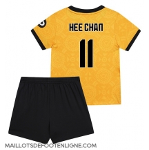 Maillot de football Réplique Wolves Hee-chan Hwang #11 Domicile Enfant 2025-26 Manche Courte (+ Pantalon court)